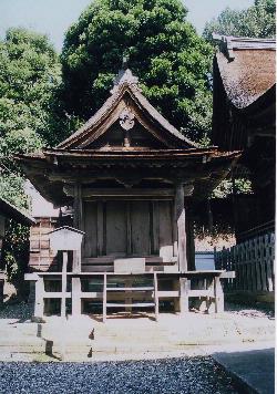 写真：幡頭神社境内社熊野社本殿