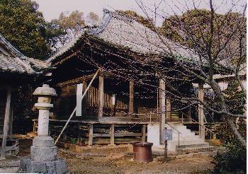 写真：正法寺薬師堂拝殿