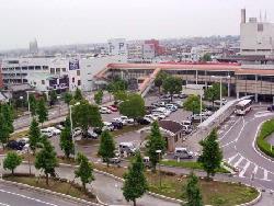 写真：西尾駅東広場駐車場全景