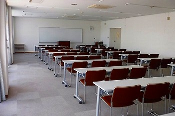 写真:西尾勤労会館研修室
