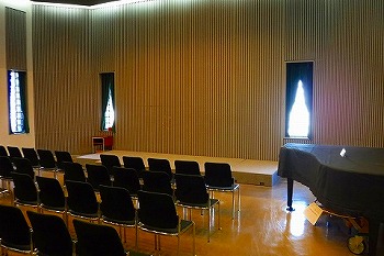 写真:西尾勤労会館音楽室