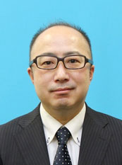 監査委員　松崎隆治議員の顔写真