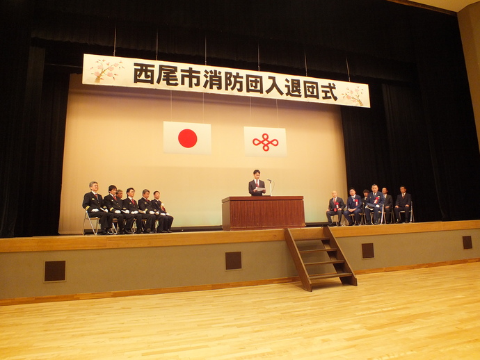 写真:退団団長あいさつ