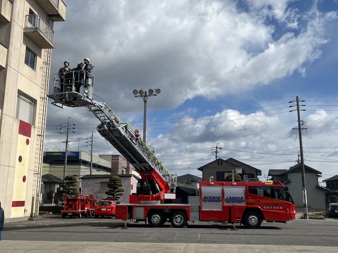はしご車乗車体験