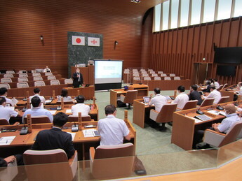 議員研修会（廣瀬和彦氏）