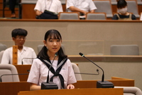 鶴城中学校浅井議員の写真