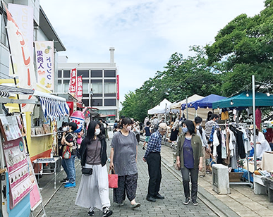 みどり川マルシェ　様子