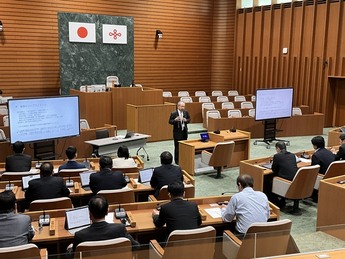 議員研修会