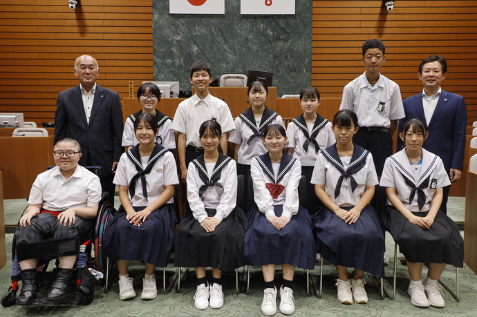 学生議会集合写真