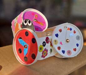 イメージ画像　紙コップでつくった自分だけのとけい