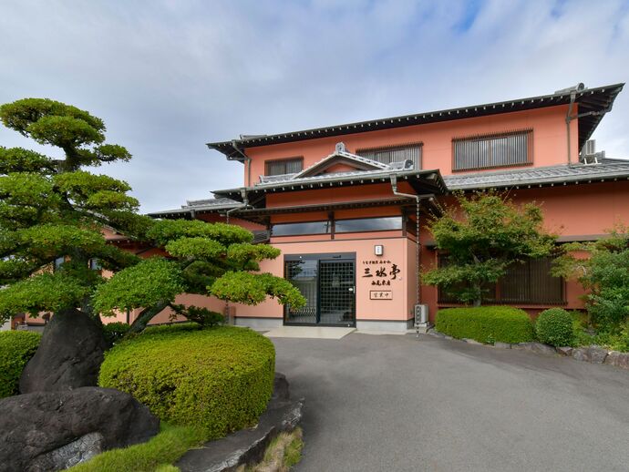 うなぎ割烹みかわ三水亭 西尾東店　外観